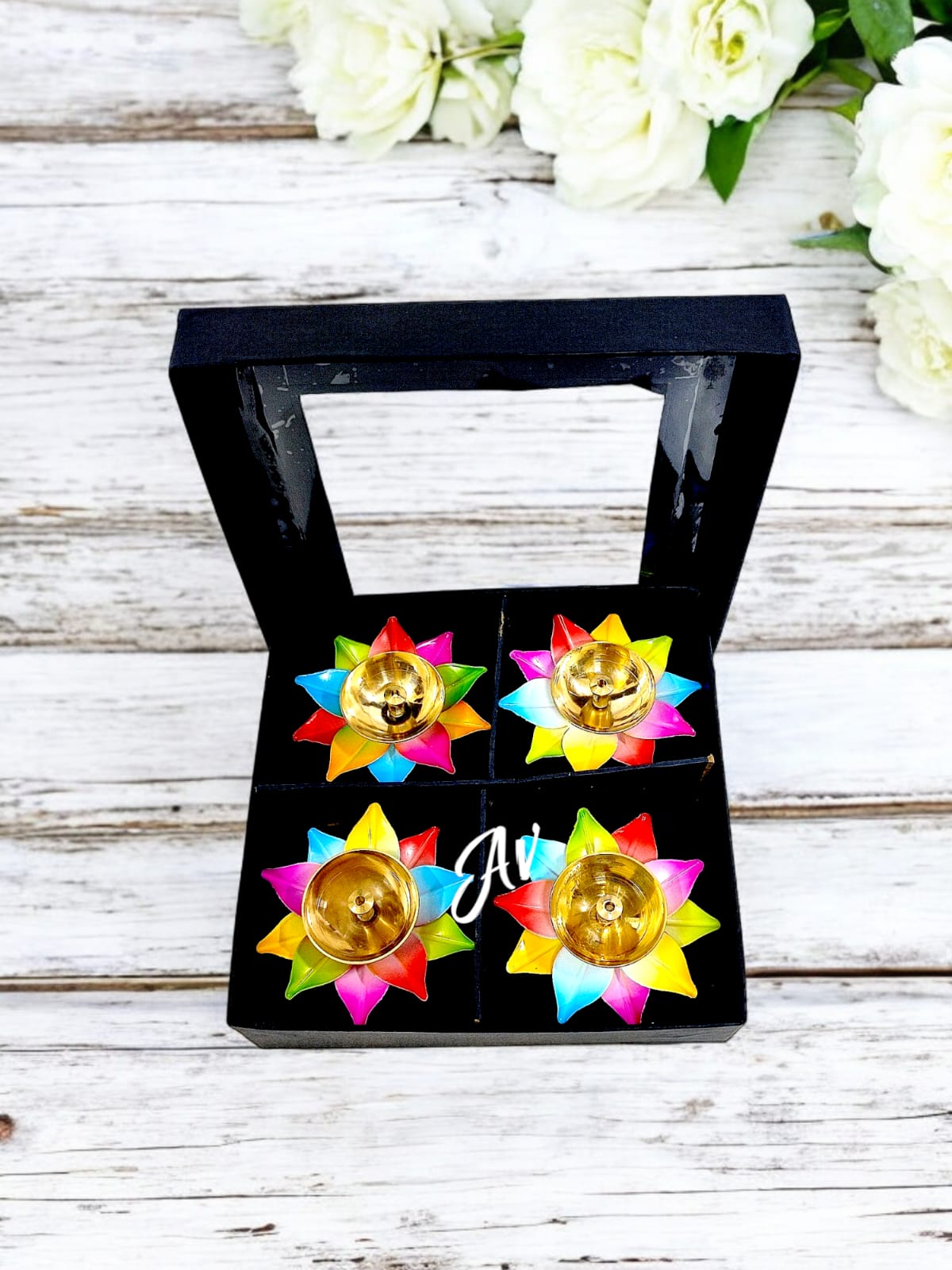 Brass Iron Diyas Set Of 4 Pcs With Display Box Packing