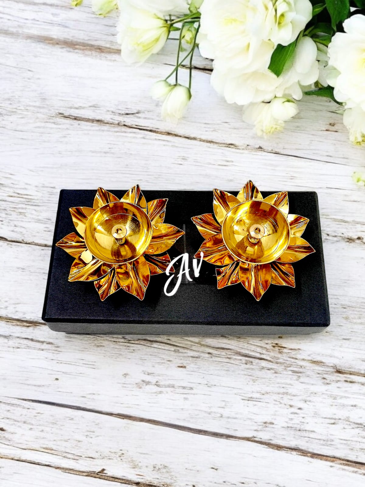 Brass Diyas Set Of 2 Pcs With Display Box Packing