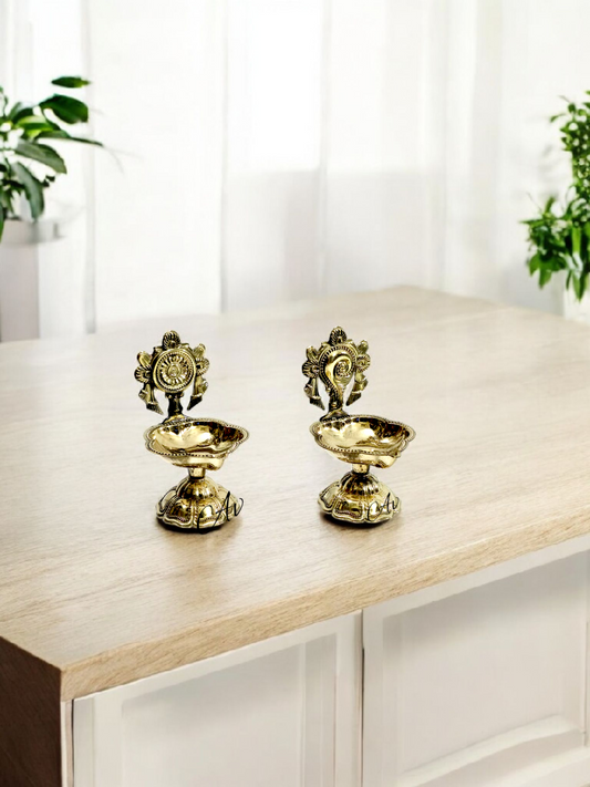 Brass Chakra Shankh Diya set