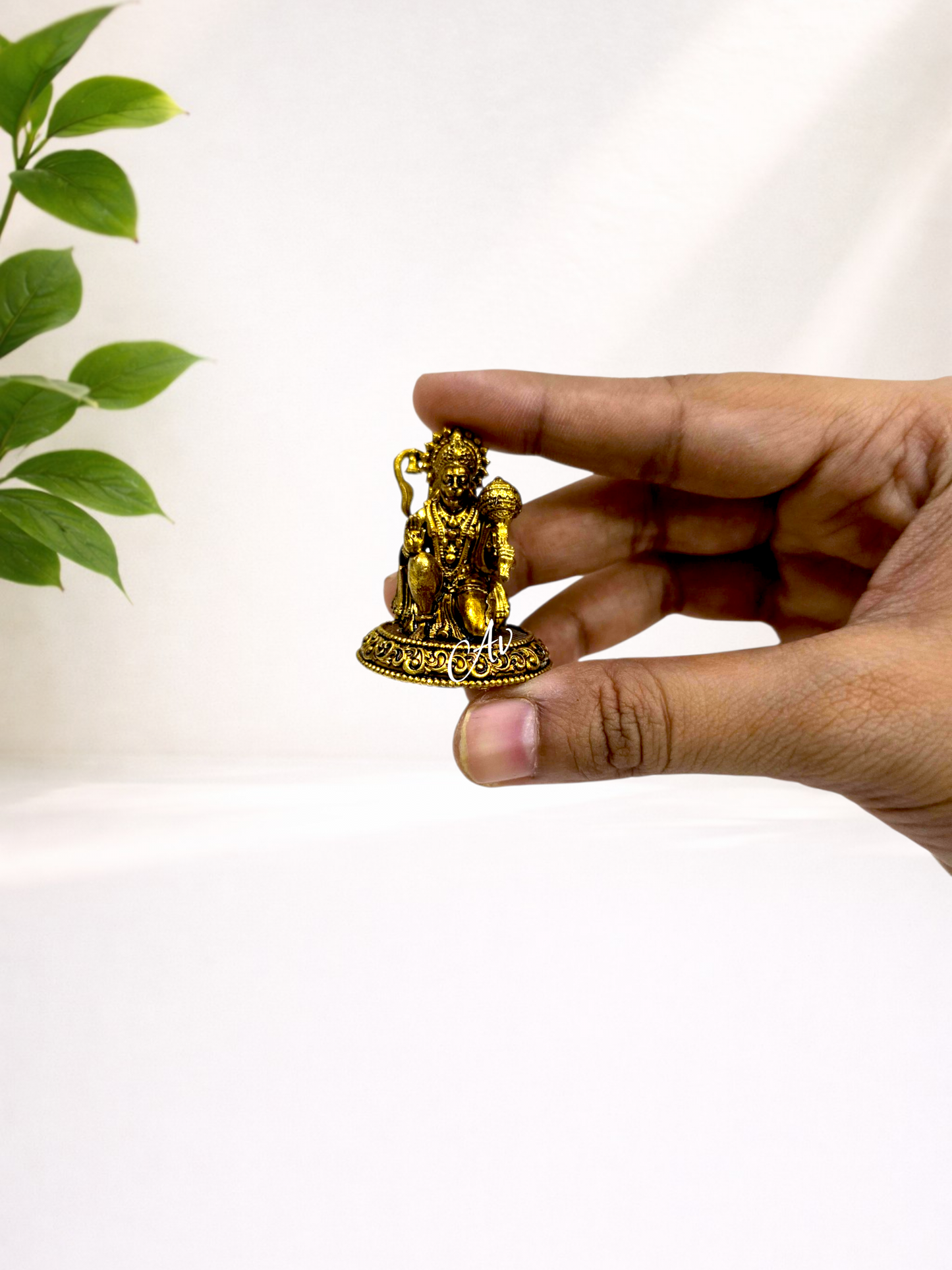 Brass Wax Casting Sitting Hanuman Idol – 1.5 Inch