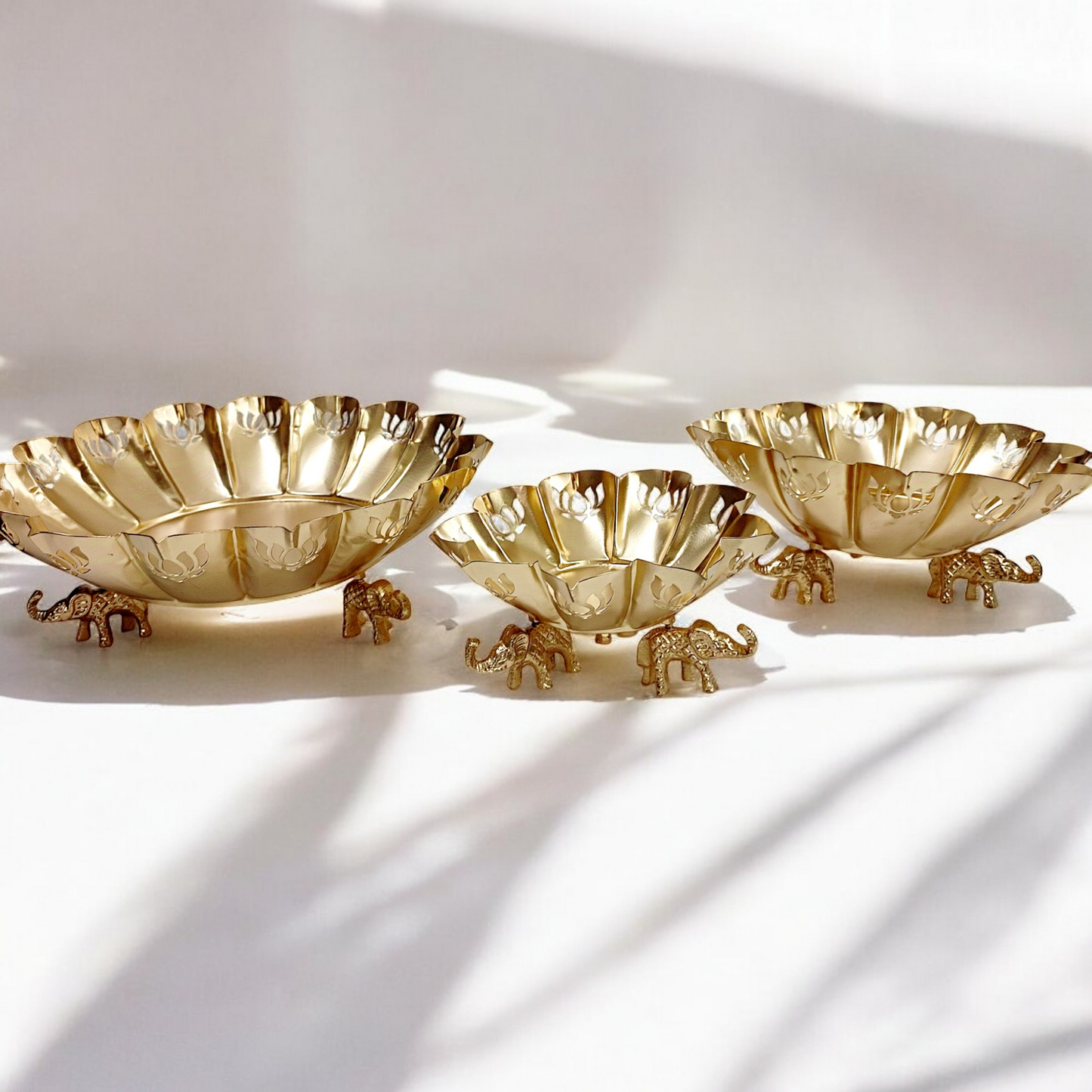 Elephant Lotus Etching Urli Set