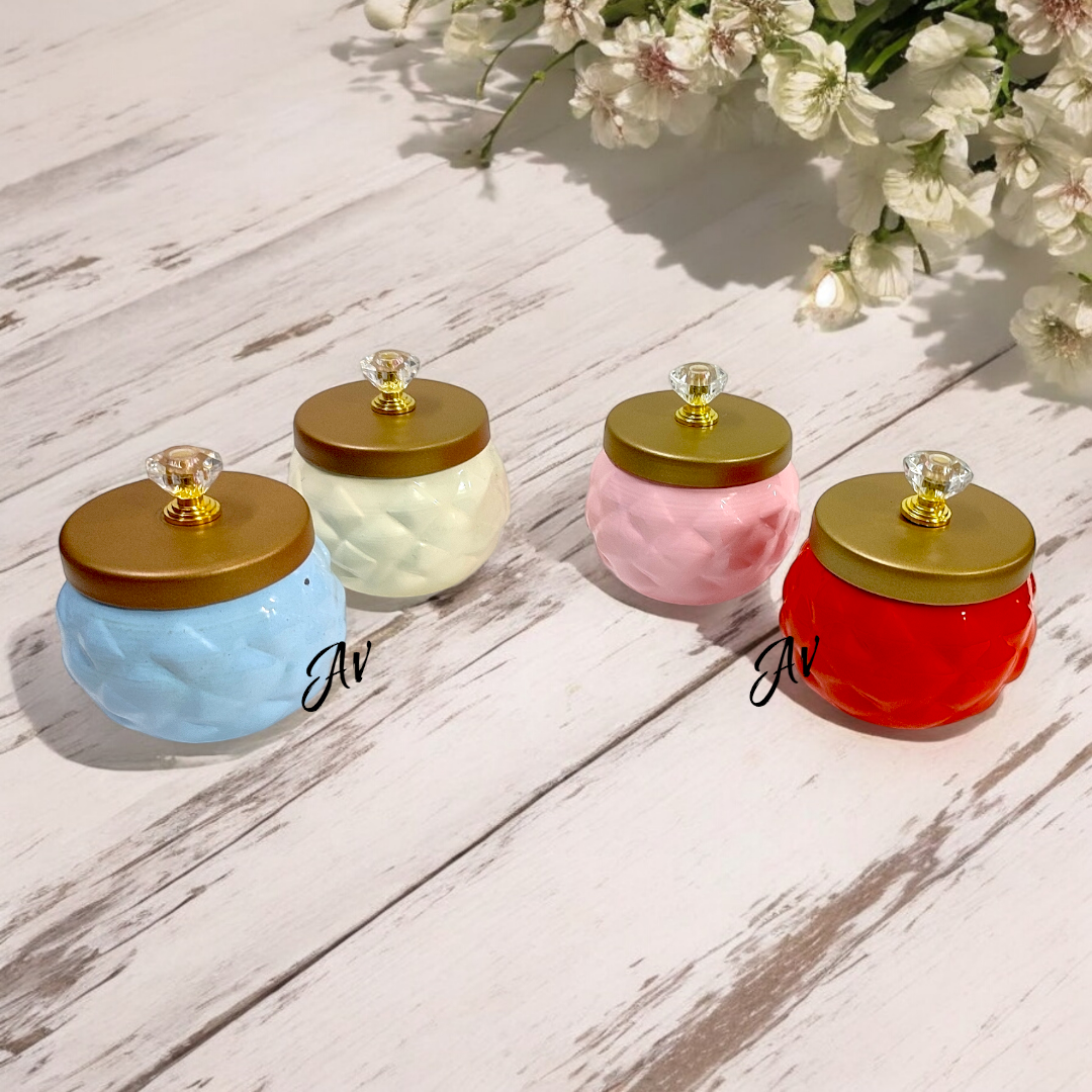 Small Round Jar With Diamond Knob