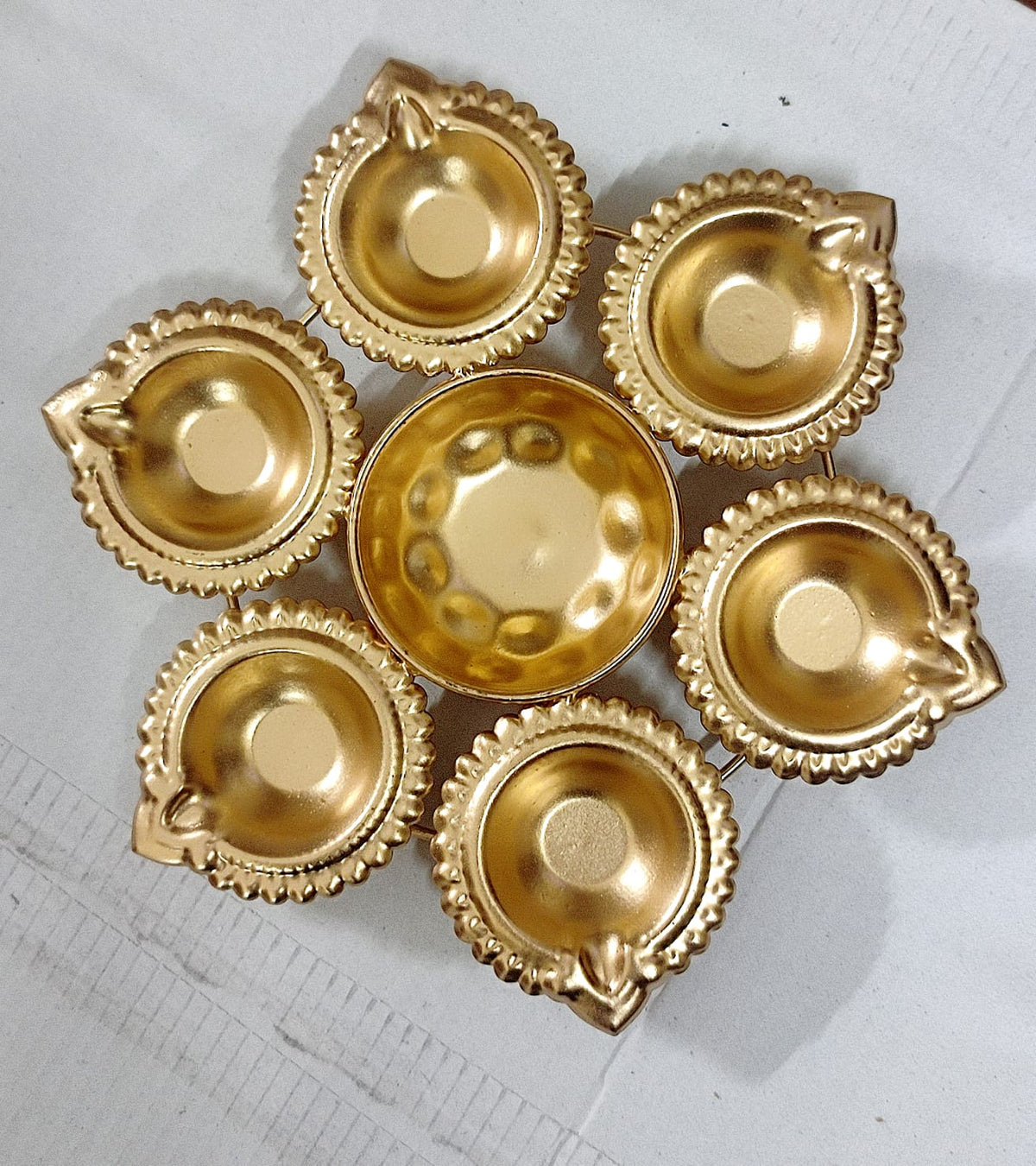 Diwali Gift Kit – 51 Pc Festive Diya & Urli Set For Candle Making
