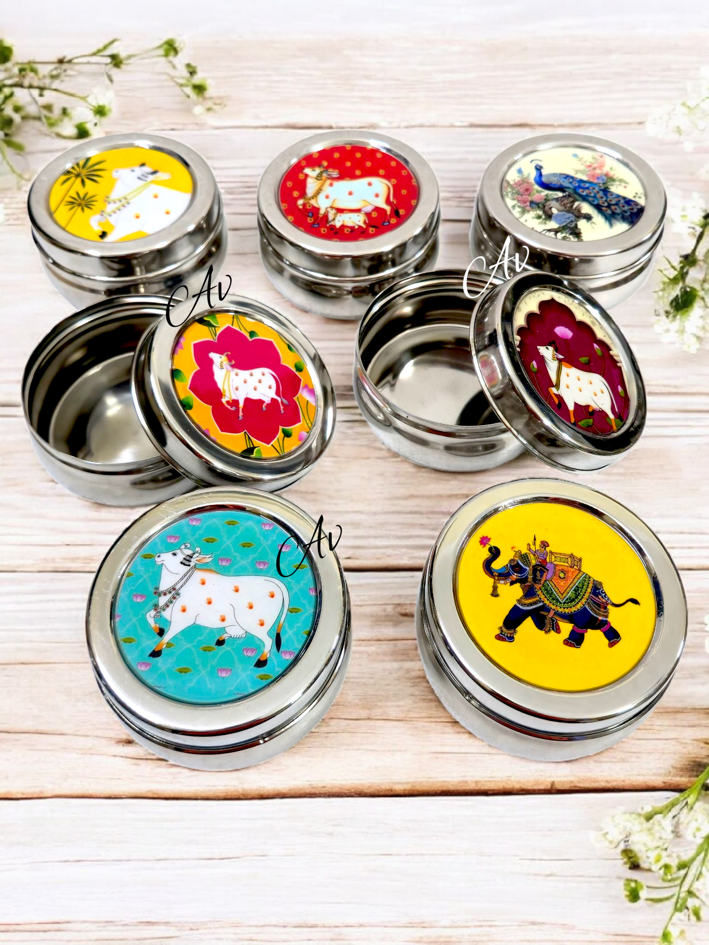 Stainless steel pichwai box/Tiffin box/dibba