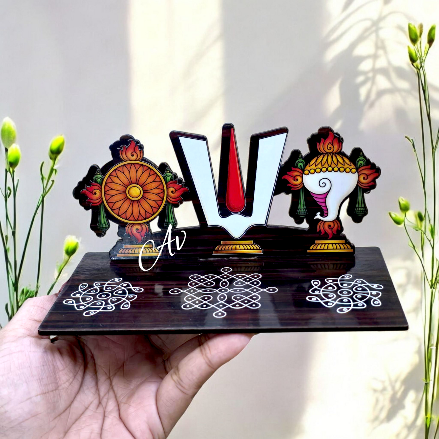 Chakra shankh namah 6" stand