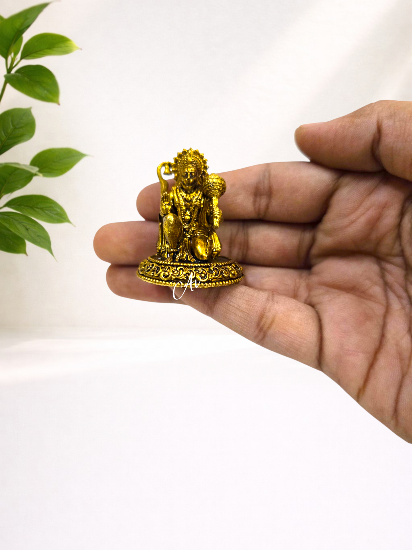 Brass Wax Casting Sitting Hanuman Idol – 1.5 Inch